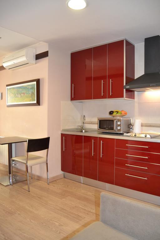 Hotel Apartamentos Don Juan I Alcalá de Henares Zimmer foto